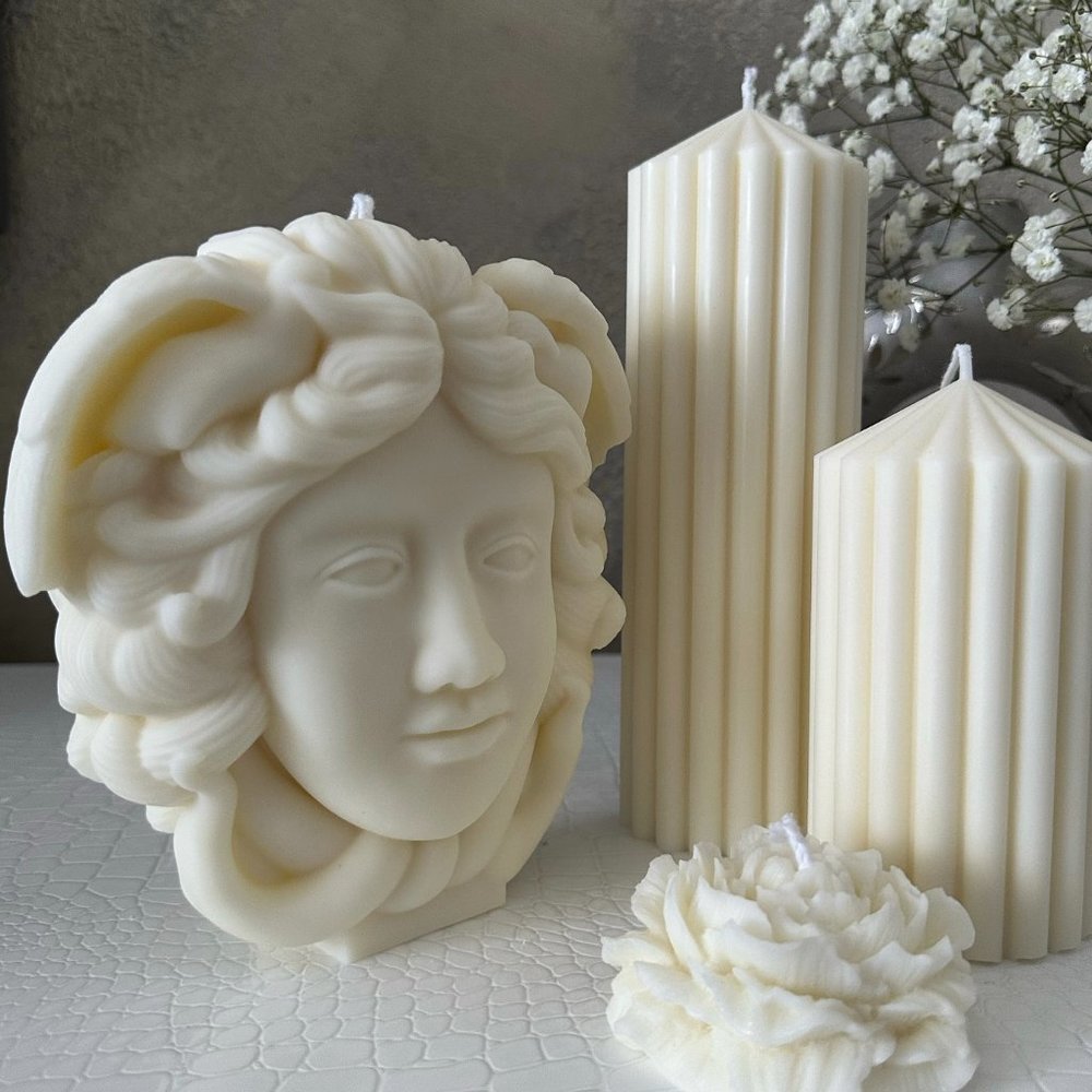 Luxury Medusa Candle Custom Scents & Colors Shaped Sculptural Candle Home Decor